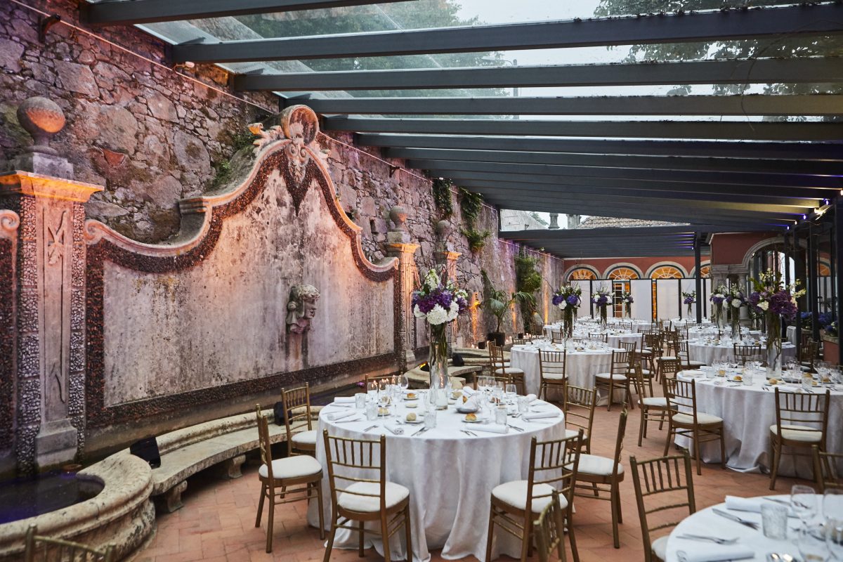 Dinner venue in Lisbon with classy table dressing