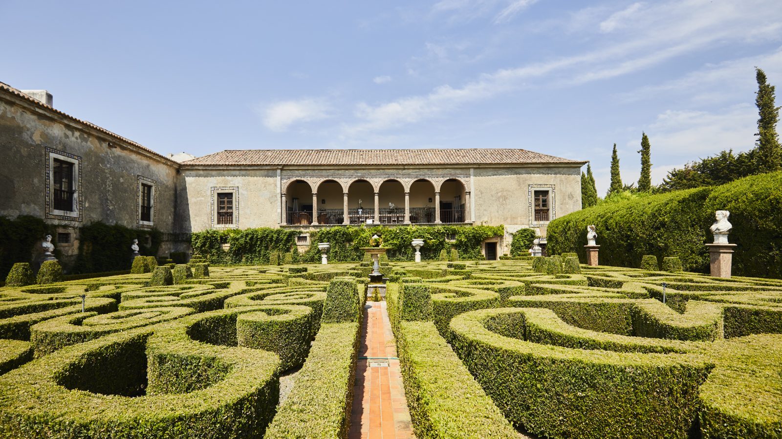 Hedge maze of an event venue in Portugal